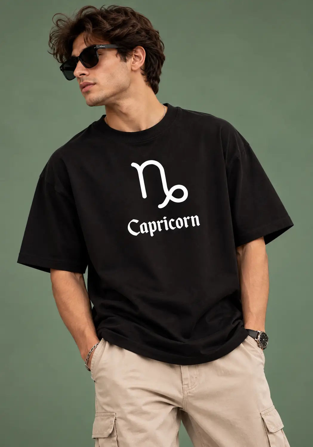 Capricorn zodiac black oversized horoscope t-shirt