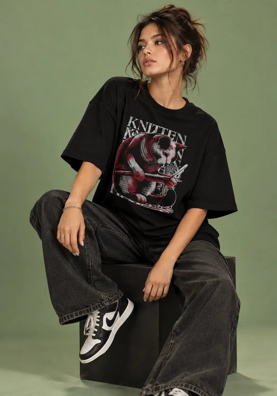 KNITTEN Cat Graphic Oversized Tee
